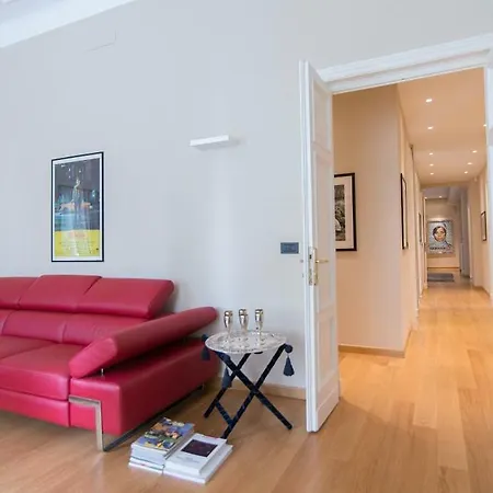 Luxury In * Gênes